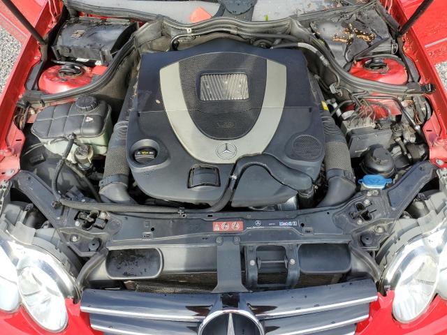 WDBTJ72H58F243154 - 2008 MERCEDES-BENZ CLK 550 RED photo 11