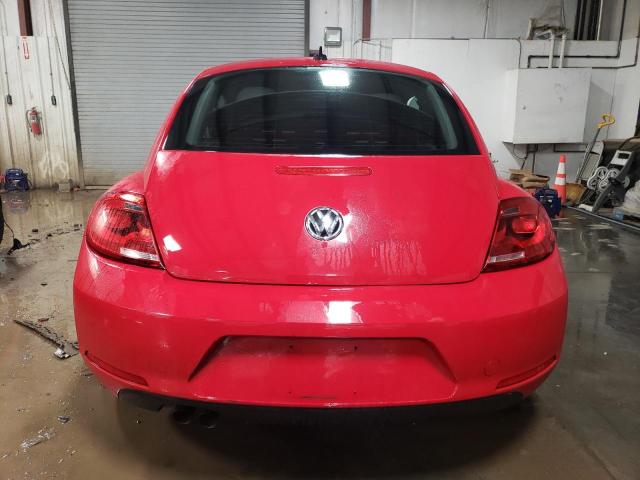 3VWJX7AT4EM633099 - 2014 VOLKSWAGEN BEETLE RED photo 6