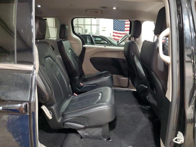 2C4RC1BG8JR356122 - 2018 CHRYSLER PACIFICA TOURING L BLACK photo 11