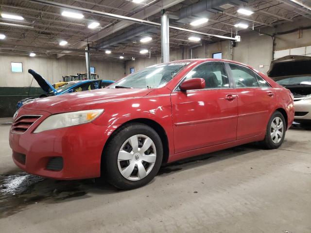 4T1BF3EK8BU177566 - 2011 TOYOTA CAMRY BASE RED photo 1