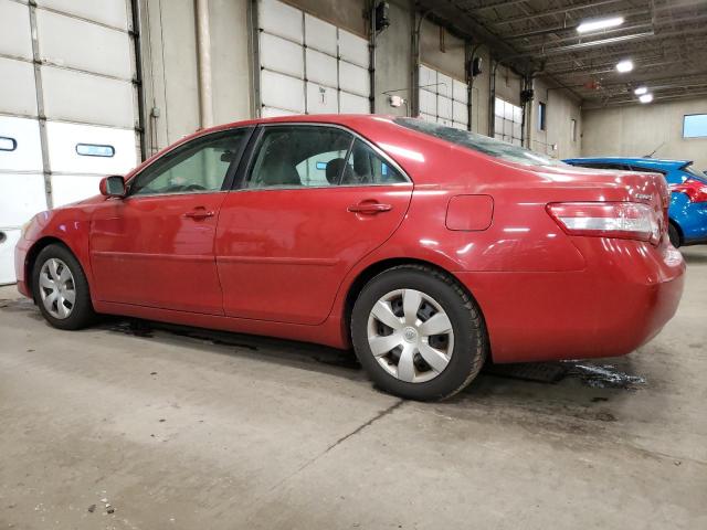 4T1BF3EK8BU177566 - 2011 TOYOTA CAMRY BASE RED photo 2