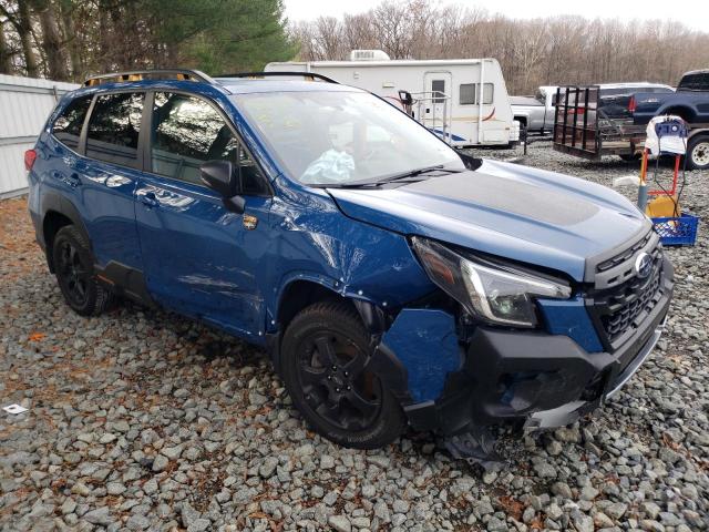 JF2SKAMC4NH490157 - 2022 SUBARU FORESTER WILDERNESS BLUE photo 4