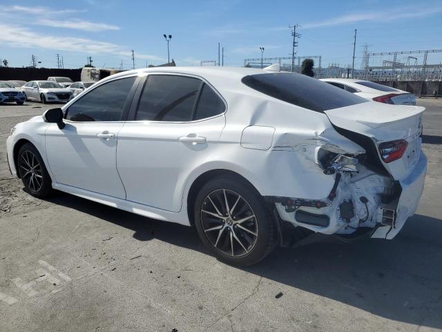 4T1T11AK3NU676230 - 2022 TOYOTA CAMRY SE WHITE photo 2