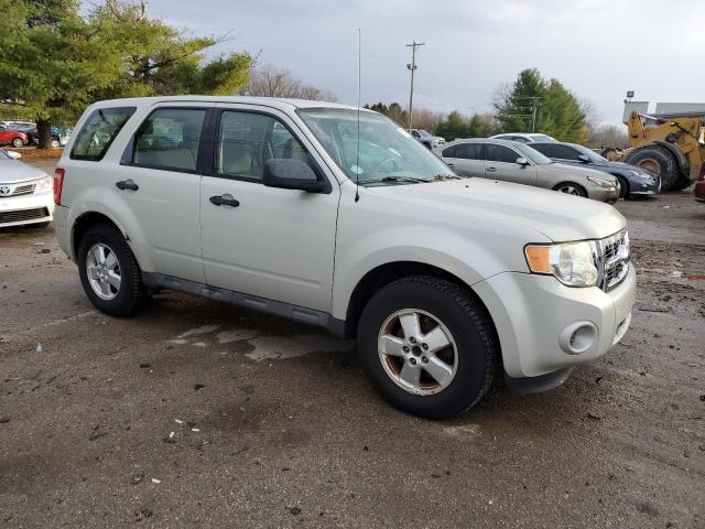 1FMCU927X9KA22245 - 2009 FORD ESCAPE XLS BEIGE photo 4