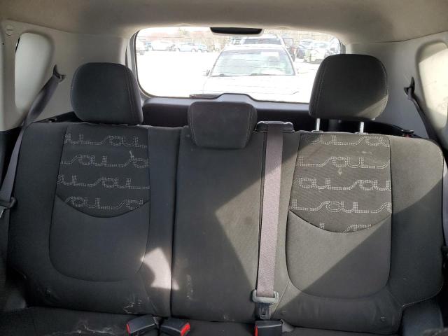 KNDJT2A62C7444261 - 2012 KIA SOUL + SILVER photo 10