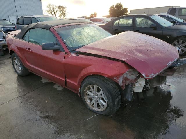 1ZVFT84N775253591 - 2007 FORD MUSTANG RED photo 4