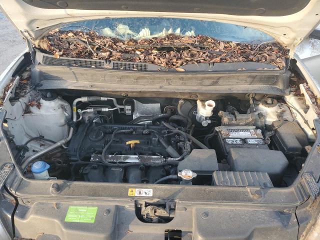 KNDJT2A63C7388427 - 2012 KIA SOUL + SILVER photo 12