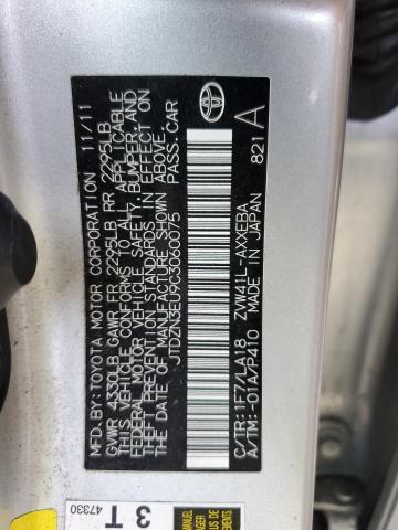 JTDZN3EU9C3060075 - 2012 TOYOTA PRIUS V SILVER photo 13