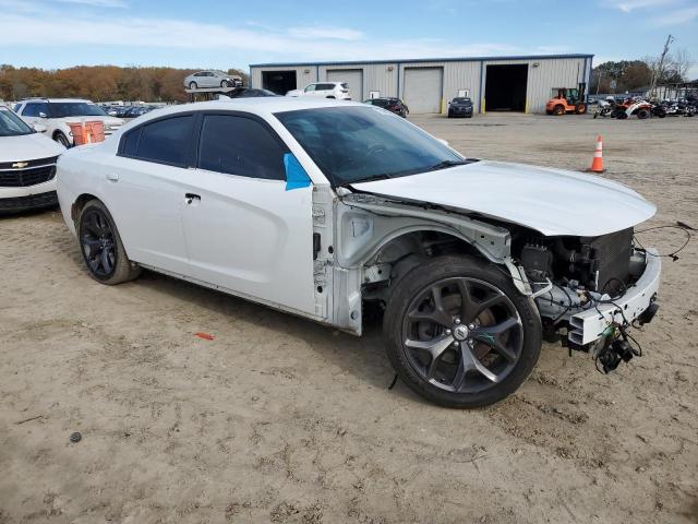 2C3CDXCT4JH134723 - 2018 DODGE CHARGER R/T WHITE photo 4