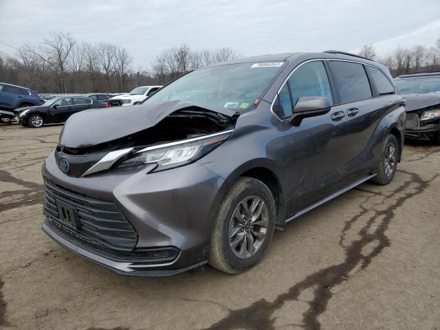 5TDKRKEC7PS142141 - 2023 TOYOTA SIENNA LE GRAY photo 1