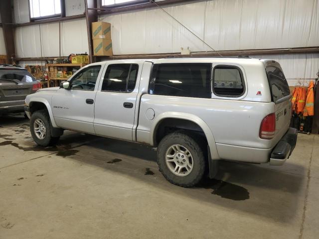 1B7HG38N62S657599 - 2002 DODGE DAKOTA QUAD SPORT SILVER photo 2