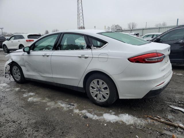 3FA6P0G76LR256694 - 2020 FORD FUSION S WHITE photo 2