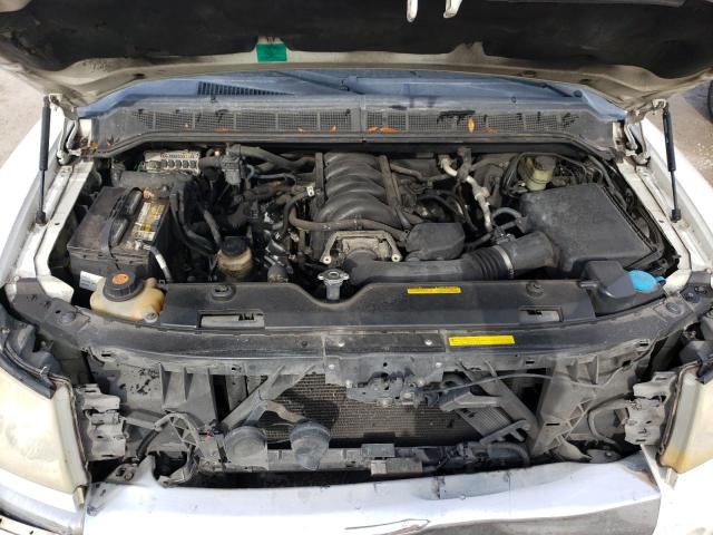 5N1AA08B95N728140 - 2005 NISSAN ARMADA SE WHITE photo 12