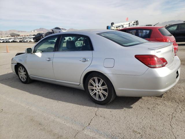 4T1BK36B28U269839 - 2008 TOYOTA AVALON XL SILVER photo 2