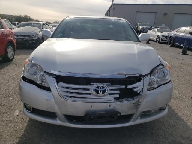 4T1BK36B28U269839 - 2008 TOYOTA AVALON XL SILVER photo 5