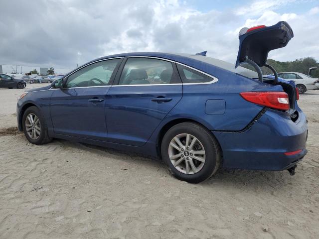 5NPE24AF4HH491035 - 2017 HYUNDAI SONATA SE BLUE photo 2