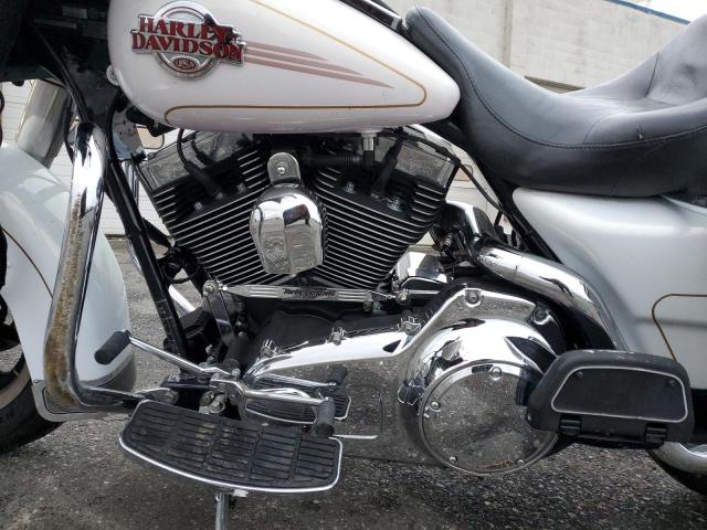 1HD1FC4177Y625402 - 2007 HARLEY-DAVIDSON FLHTCUI WHITE photo 7