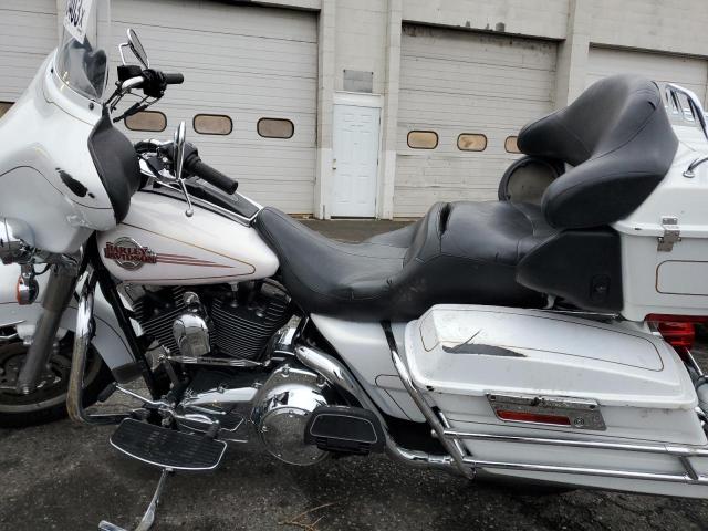 1HD1FC4177Y625402 - 2007 HARLEY-DAVIDSON FLHTCUI 白色 照片 9