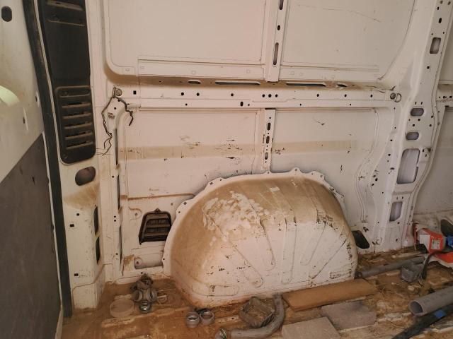 3C6TRVAGXJE103986 - 2018 RAM PROMASTER 1500 STANDARD WHITE photo 11