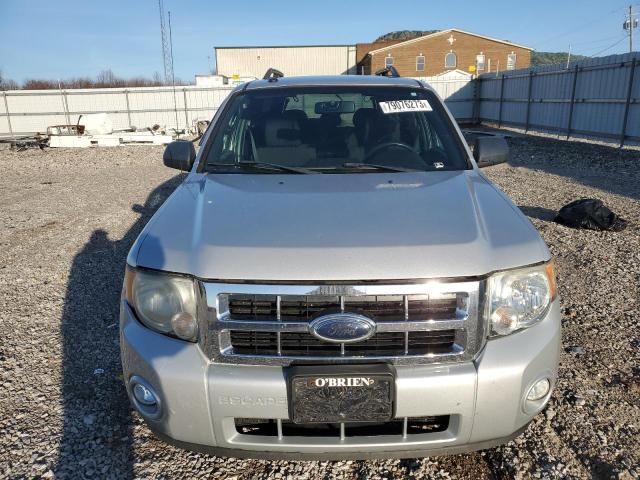 1FMCU93G89KC20420 - 2009 FORD ESCAPE XLT SILVER photo 5