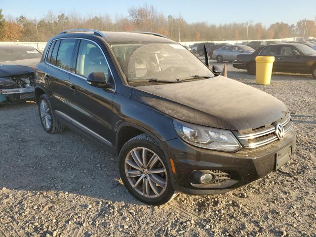 WVGBV7AX3GW547474 - 2016 VOLKSWAGEN TIGUAN S BLACK photo 4