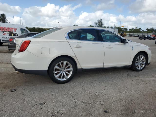 1LNHM94R89G606103 - 2009 LINCOLN MKS WHITE photo 3