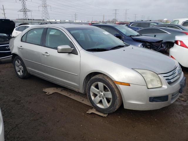 3FAHP07Z58R218097 - 2008 FORD FUSION SE SILVER photo 4