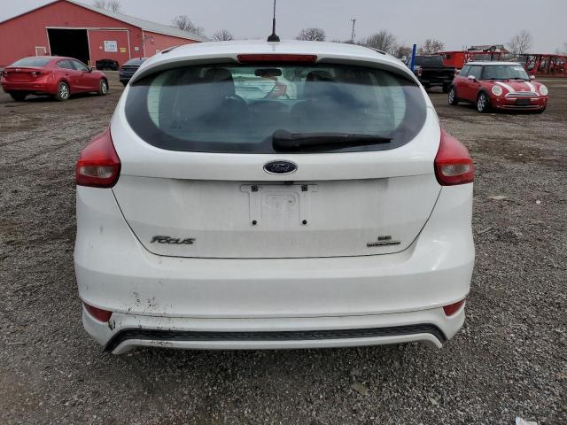 1FADP3K27FL371652 - 2015 FORD FOCUS SE WHITE photo 6