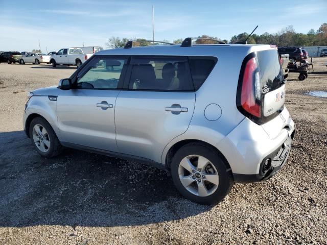 KNDJN2A21K7017790 - 2019 KIA SOUL SILVER photo 2