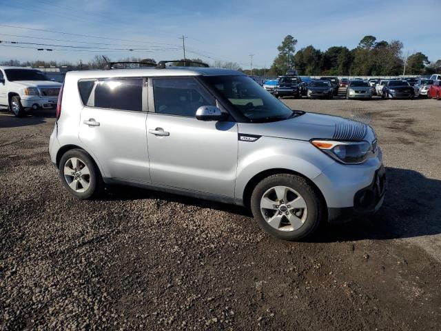 KNDJN2A21K7017790 - 2019 KIA SOUL SILVER photo 4