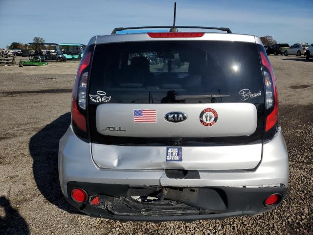 KNDJN2A21K7017790 - 2019 KIA SOUL SILVER photo 6