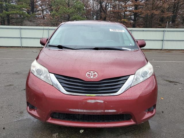 5TDKK3DC2DS301901 - 2013 TOYOTA SIENNA LE RED photo 5