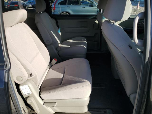 KNDMB5C1XF6024809 - 2015 KIA SEDONA LX GRAY photo 11