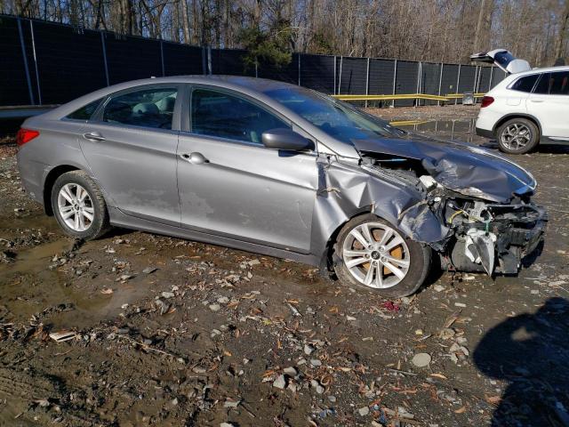 5NPEB4AC0DH764391 - 2013 HYUNDAI SONATA GLS GRAY photo 4