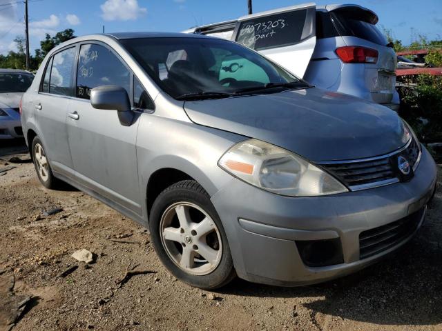 3N1BC11E97L415818 - 2007 NISSAN VERSA S SILVER photo 4