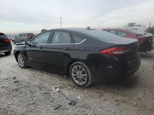 3FA6P0LU9KR104872 - 2019 FORD FUSION SE BLACK photo 2