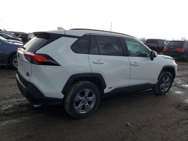 4T3RWRFV6NU069890 - 2022 TOYOTA RAV4 XLE WHITE photo 3