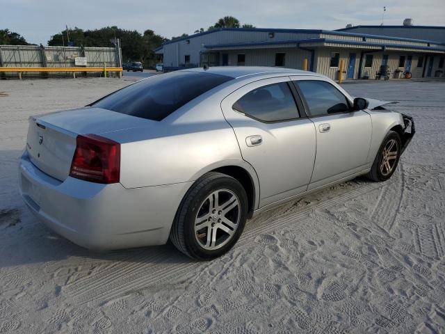 2B3KA43R28H313339 - 2008 DODGE CHARGER SILVER photo 3