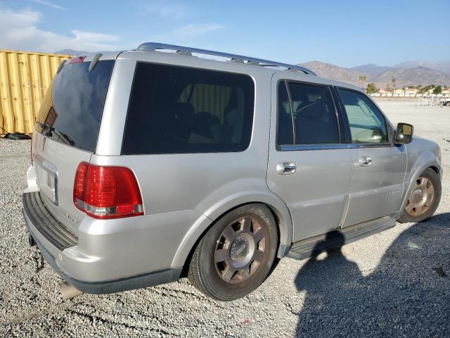 5LMFU27545LJ04257 - 2005 LINCOLN NAVIGATOR 灰色 照片 3