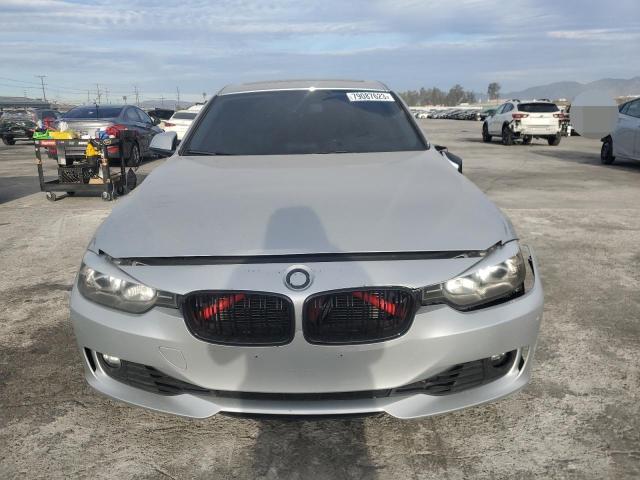 WBA3C1C59DF435679 - 2013 BMW 328 I SULEV SILVER photo 5