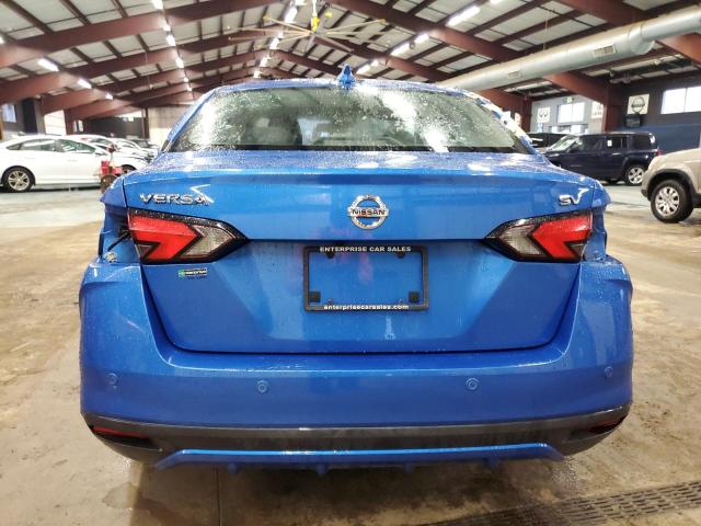 3N1CN8EV6LL827805 - 2020 NISSAN VERSA SV BLUE photo 6