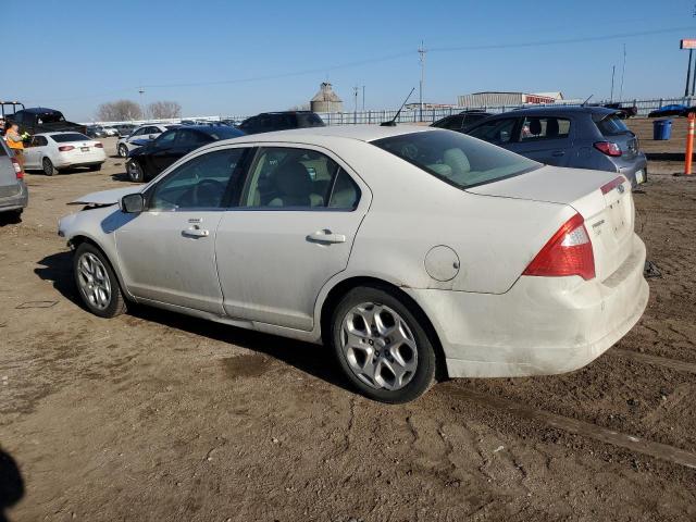 3FAHP0HA9BR180633 - 2011 FORD FUSION SE WHITE photo 2