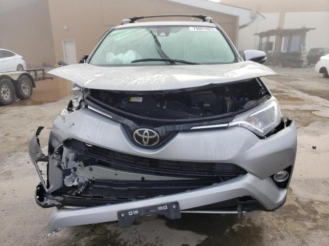 2T3WFREV1JW440646 - 2018 TOYOTA RAV4 ADVENTURE SILVER photo 5