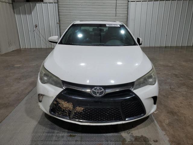 4T1BF1FKXGU262175 - 2016 TOYOTA CAMRY LE WHITE photo 5