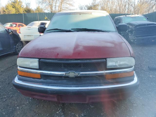 1GNCS18W81K154023 - 2001 CHEVROLET BLAZER MAROON photo 5