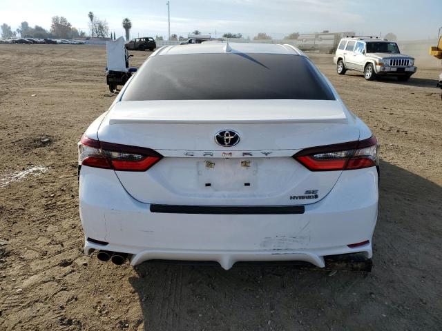4T1G31AK7PU609452 - 2023 TOYOTA CAMRY SE NIGHT SHADE WHITE photo 6