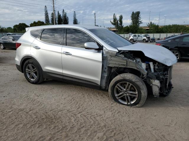 5XYZT3LB7JG545346 - 2018 HYUNDAI SANTA FE S SILVER photo 4