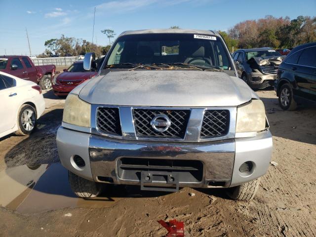 1N6AA06B85N525647 - 2005 NISSAN TITAN XE SILVER photo 5