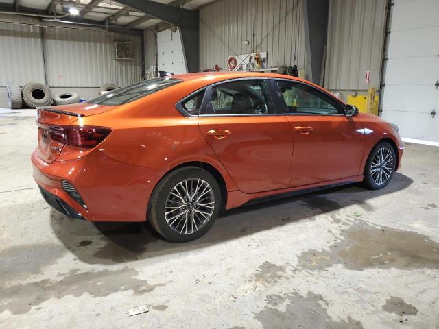 3KPF54AD8NE503276 - 2022 KIA FORTE GT LINE ORANGE photo 3