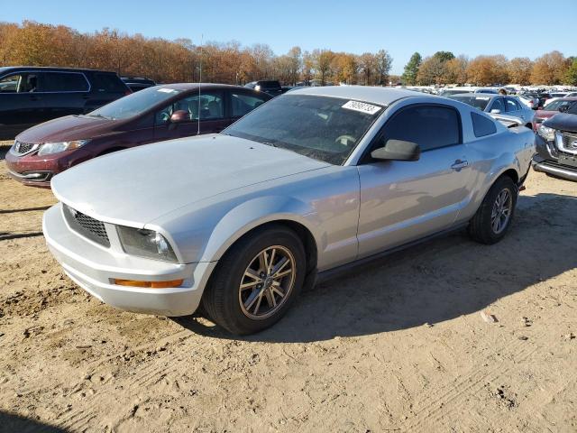 1ZVFT80NX55190912 - 2005 FORD MUSTANG SILVER photo 1